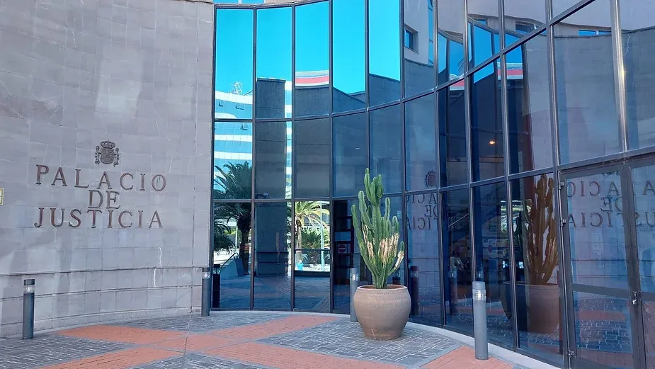 Palacio de Justicia de Valencia, sede de los tribunales del orden penal